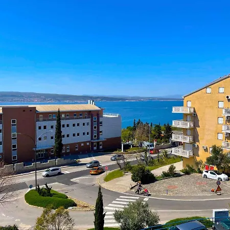 Apartament In 41207 *